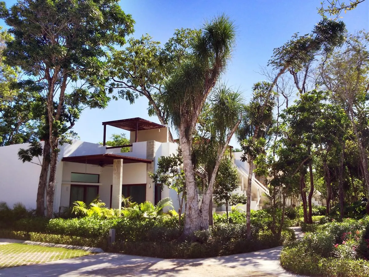 Luxury 2 Bedroom Bahia Principe Condo Akumal Mexiko